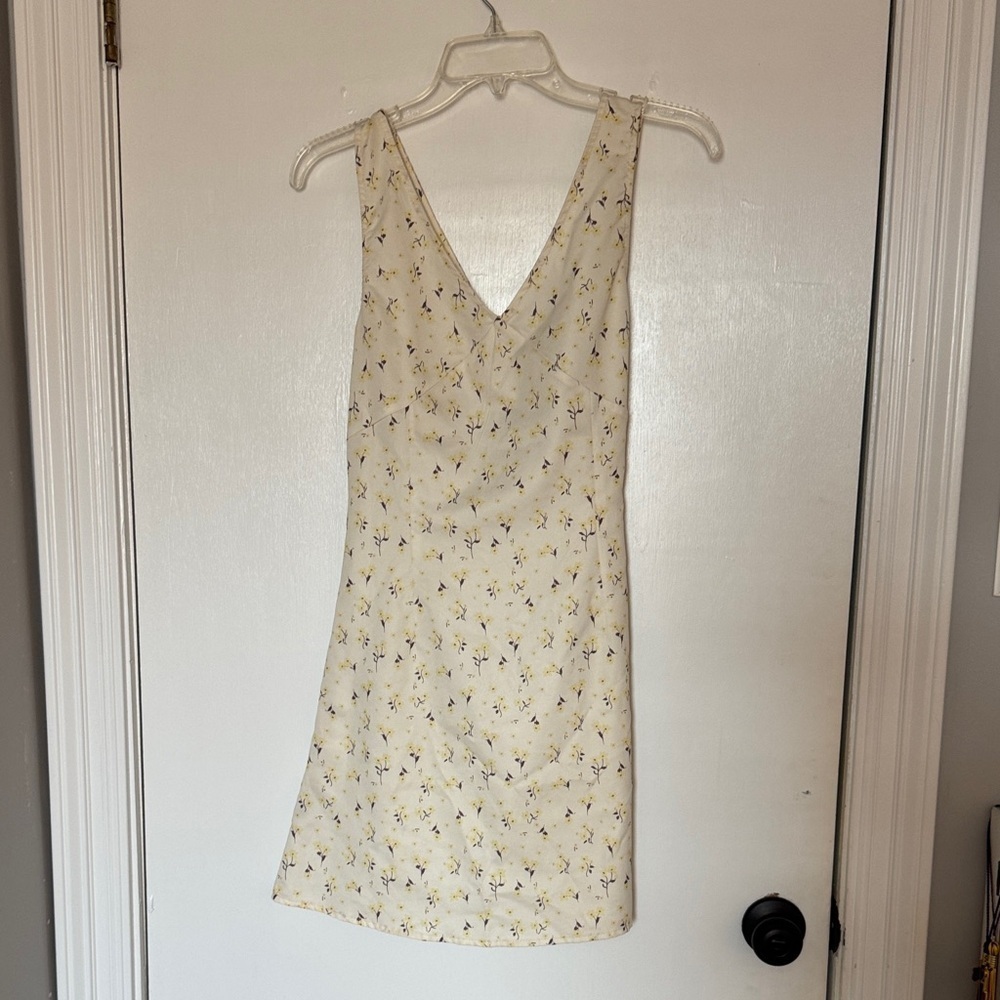 SHEIN- Elegant Cream Floral Dress- size small